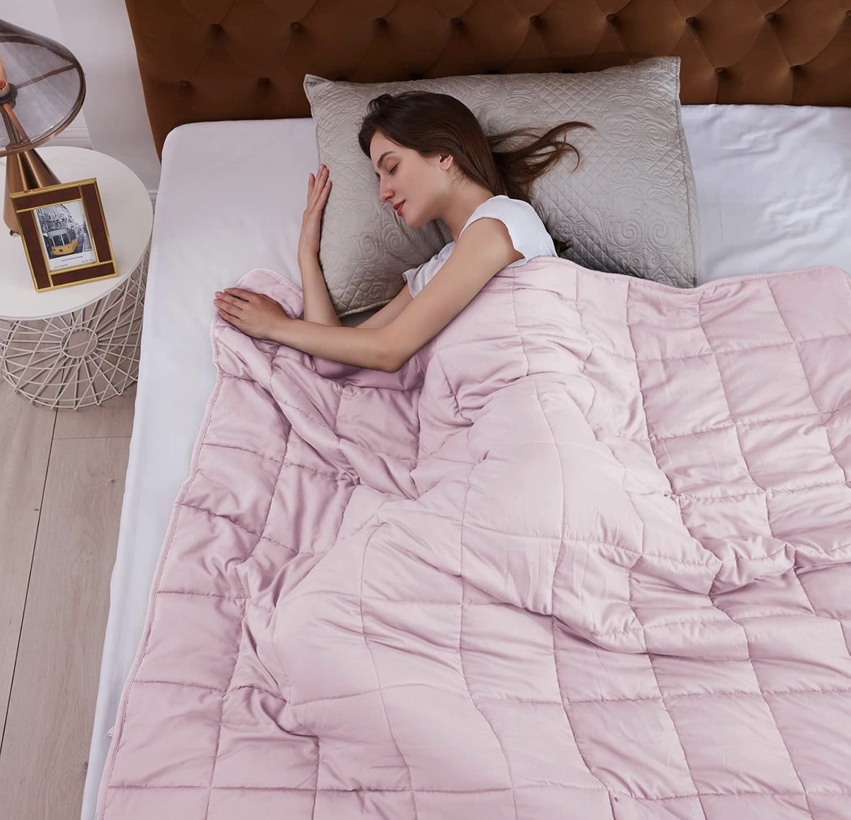 L'AGRATY Weighted Blanket - 48"x72" 20lbs Cooling Breathable Heavy Blanket Microfiber Material with Glass Beads for Adult All-Season Summer Fall Winter Soft Thick Comfort